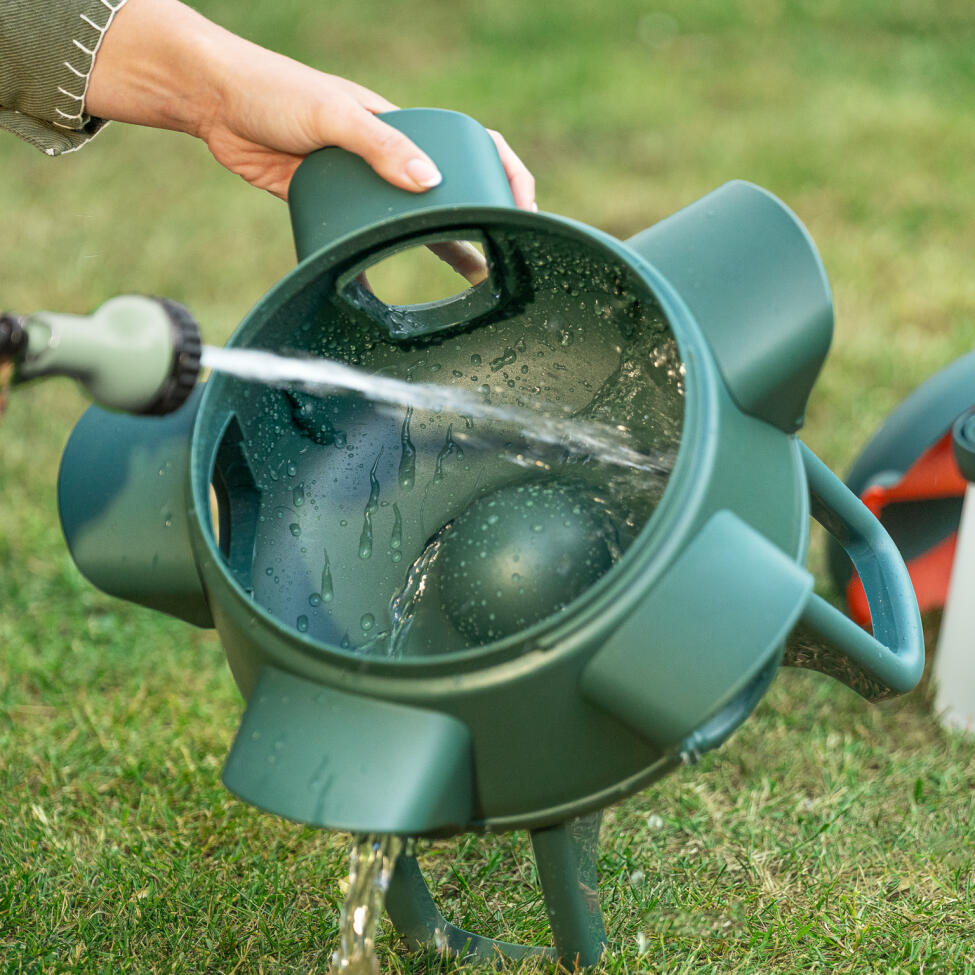 easy to come apart and clean no waste chicken feeder