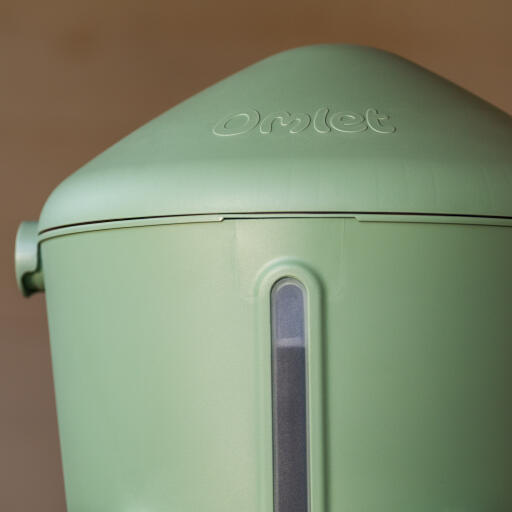 insulated chicken waterer with visible water level window