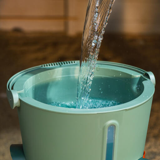 easy to fill insulated chicken waterer