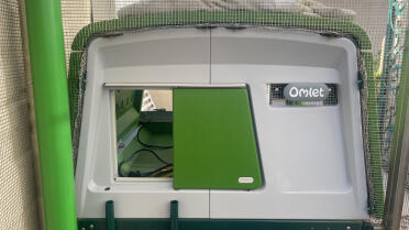 Fan retrofit into Eglu Cube  - exterior